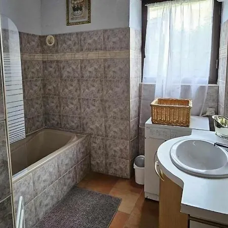 Holiday home 8 Personnes Avec Cheminee Et A Biron - Fr-1-616-481 *
