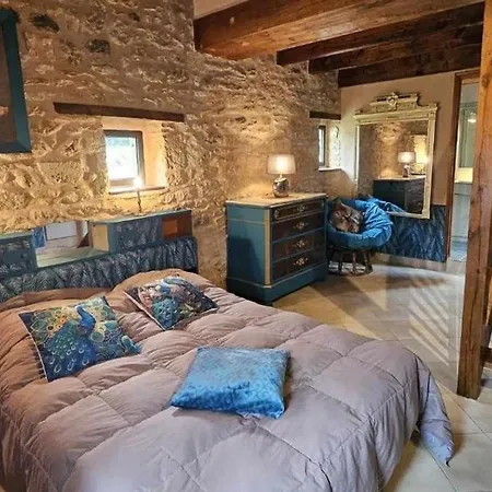 8 Personnes Avec Cheminee Et A Biron - Fr-1-616-481 Holiday home Biron (Dordogne)